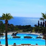 Dans Un Cadre D'exception, Vue Panoramique à Agay Côte D'azur, Village Cap Esterel, 2 Chambres, Avec Jardin, Golf, Climatisation, Wifi, 5 Piscines Appartement *