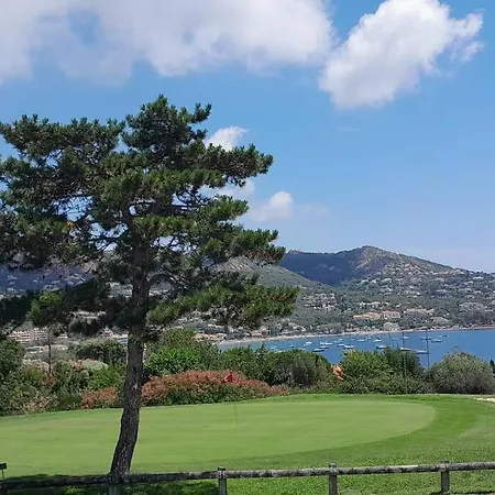 Apartment Cadre D'exception: Panoramic Sea View In Saint-raphael *