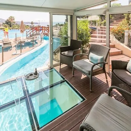 Apartment Cadre D'exception: Panoramic Sea View In Saint-raphael *