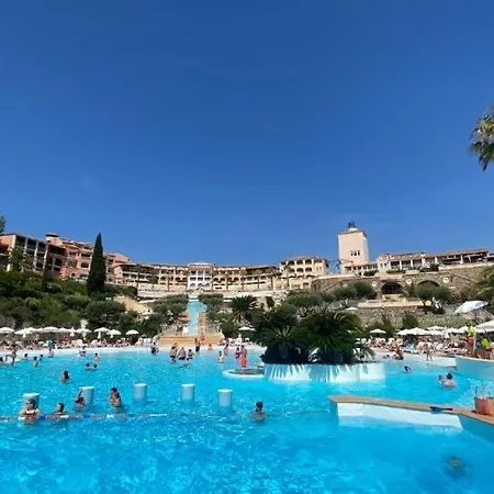 Dans Un Cadre D'exception, Vue Panoramique A Agay Cote D'azur, Village Cap Esterel, 2 Chambres, Avec Jardin, Golf, Climatisation, Wifi, 5 Piscines